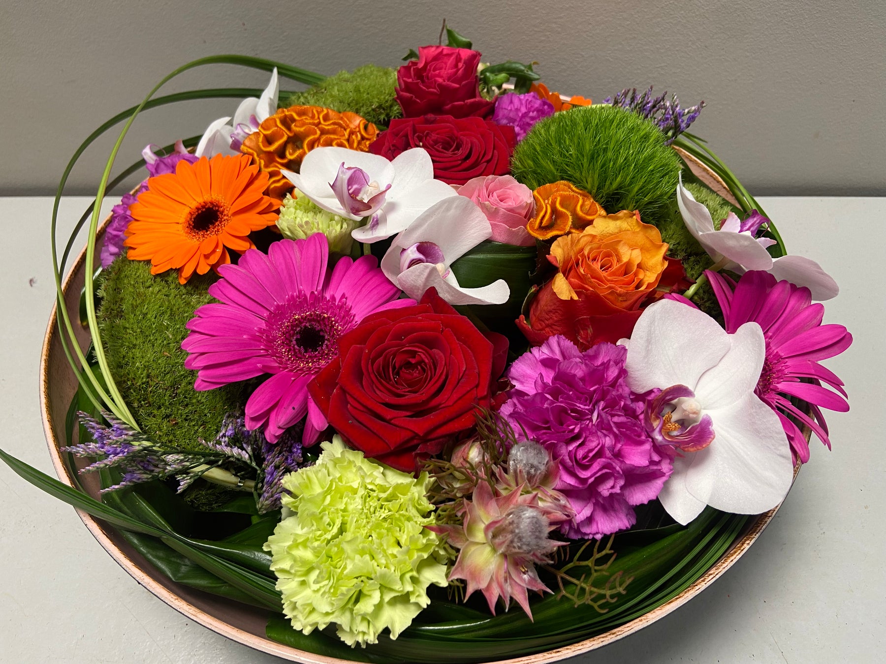 Bloemstuk Fleurige tafelschaal