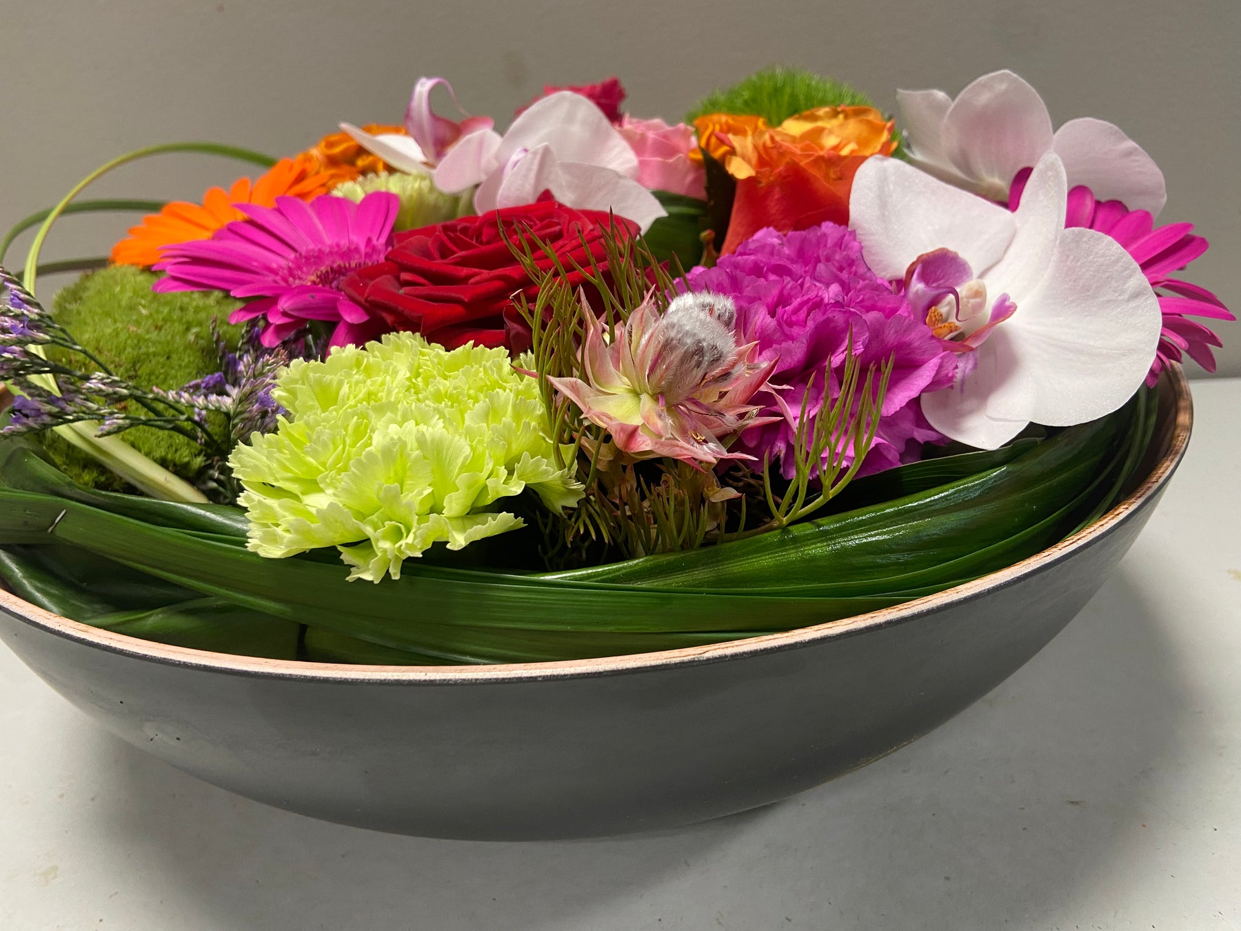 Bloemstuk Fleurige tafelschaal