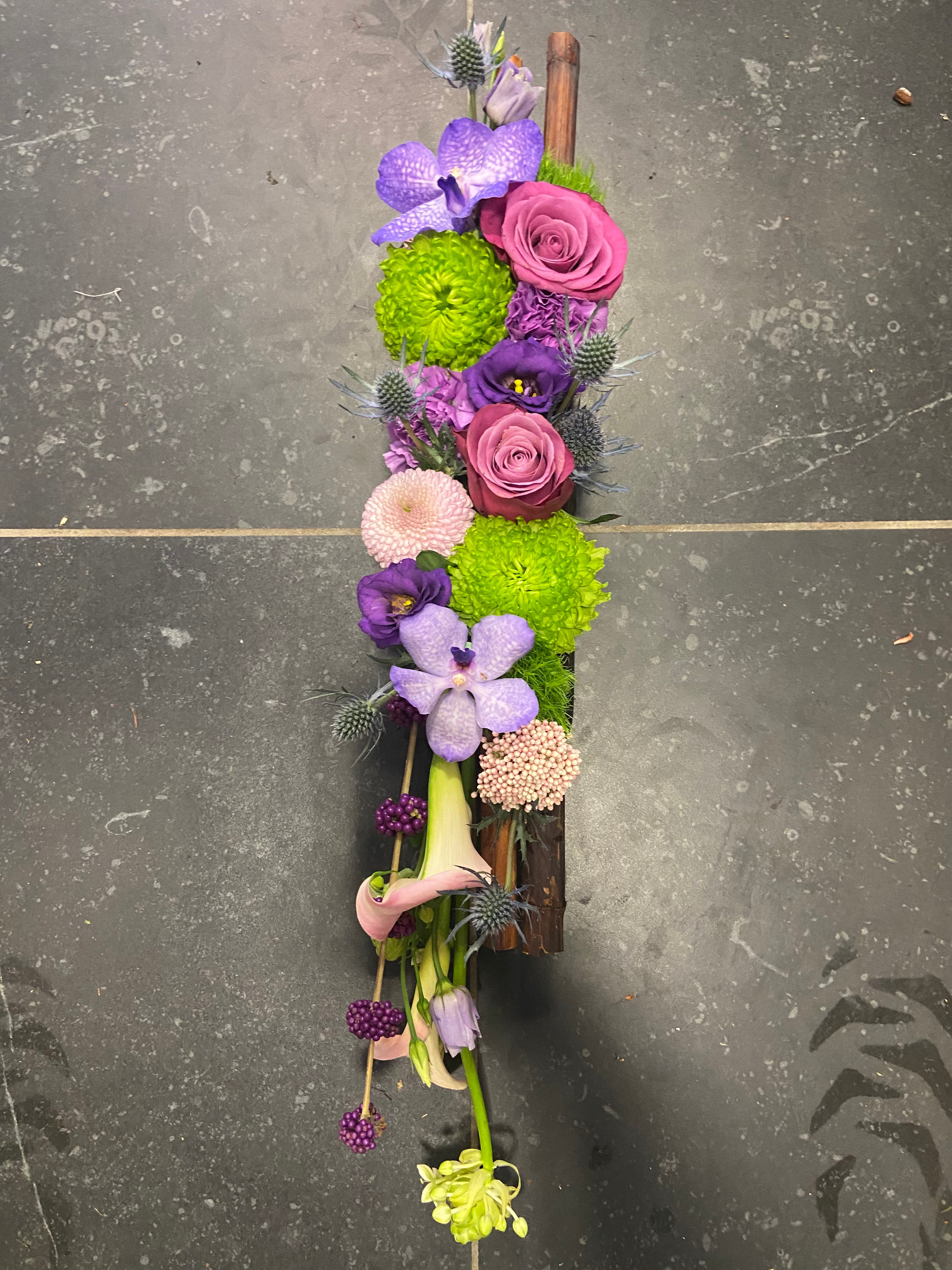 bloemstuk paars groen roze