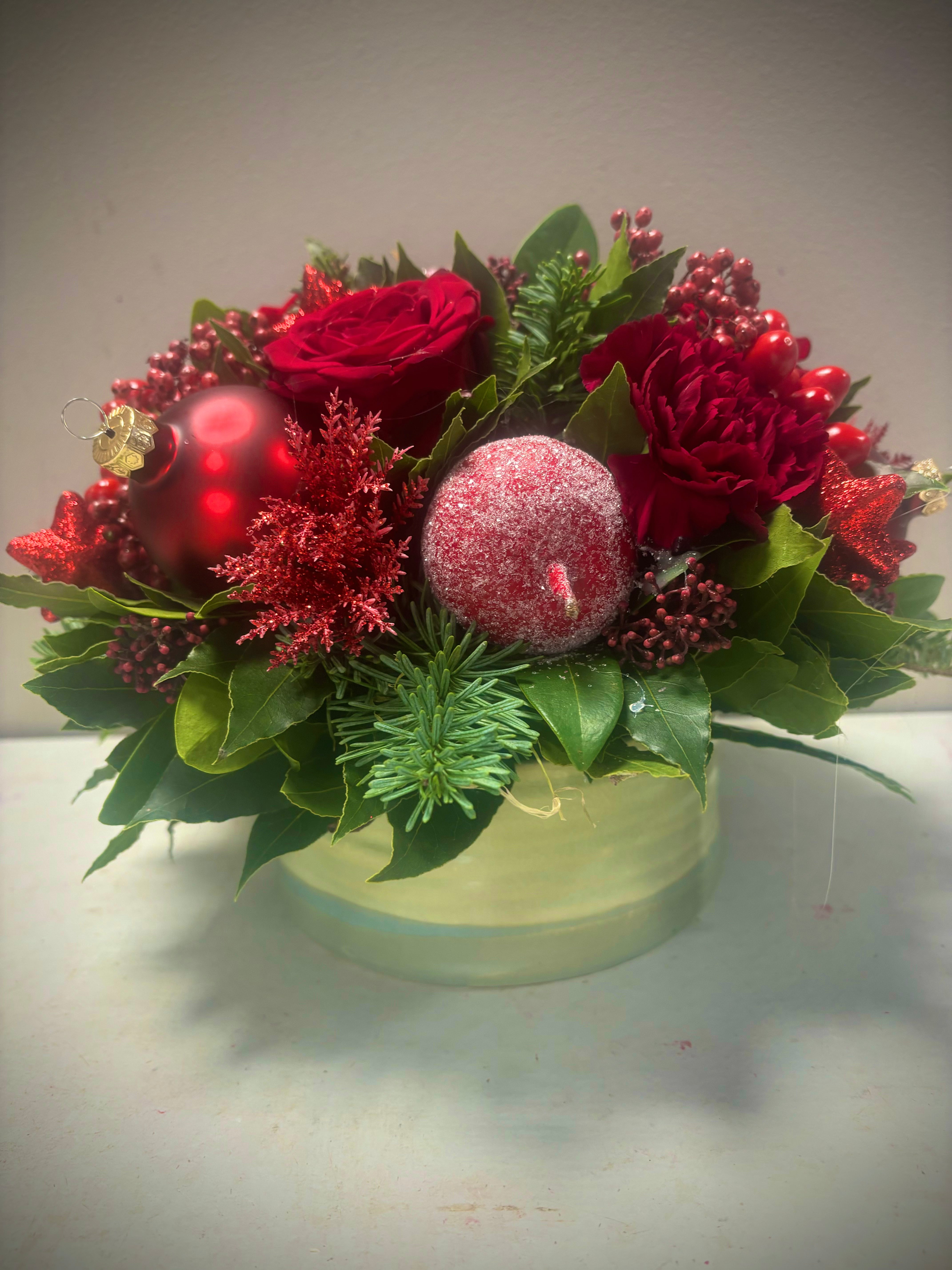 bloemstuk biedermeier rood kerst