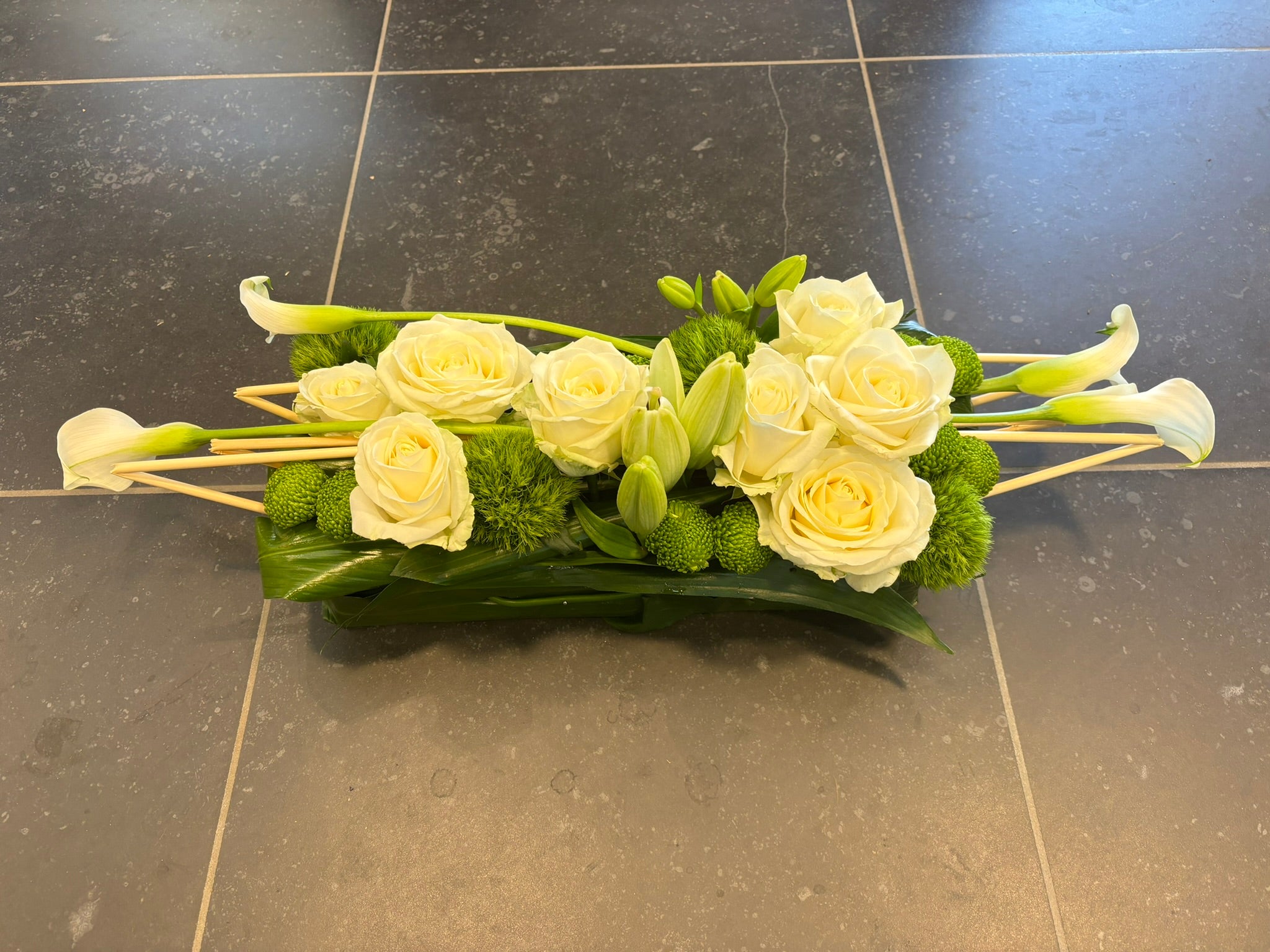 Bloemstuk Line white cool