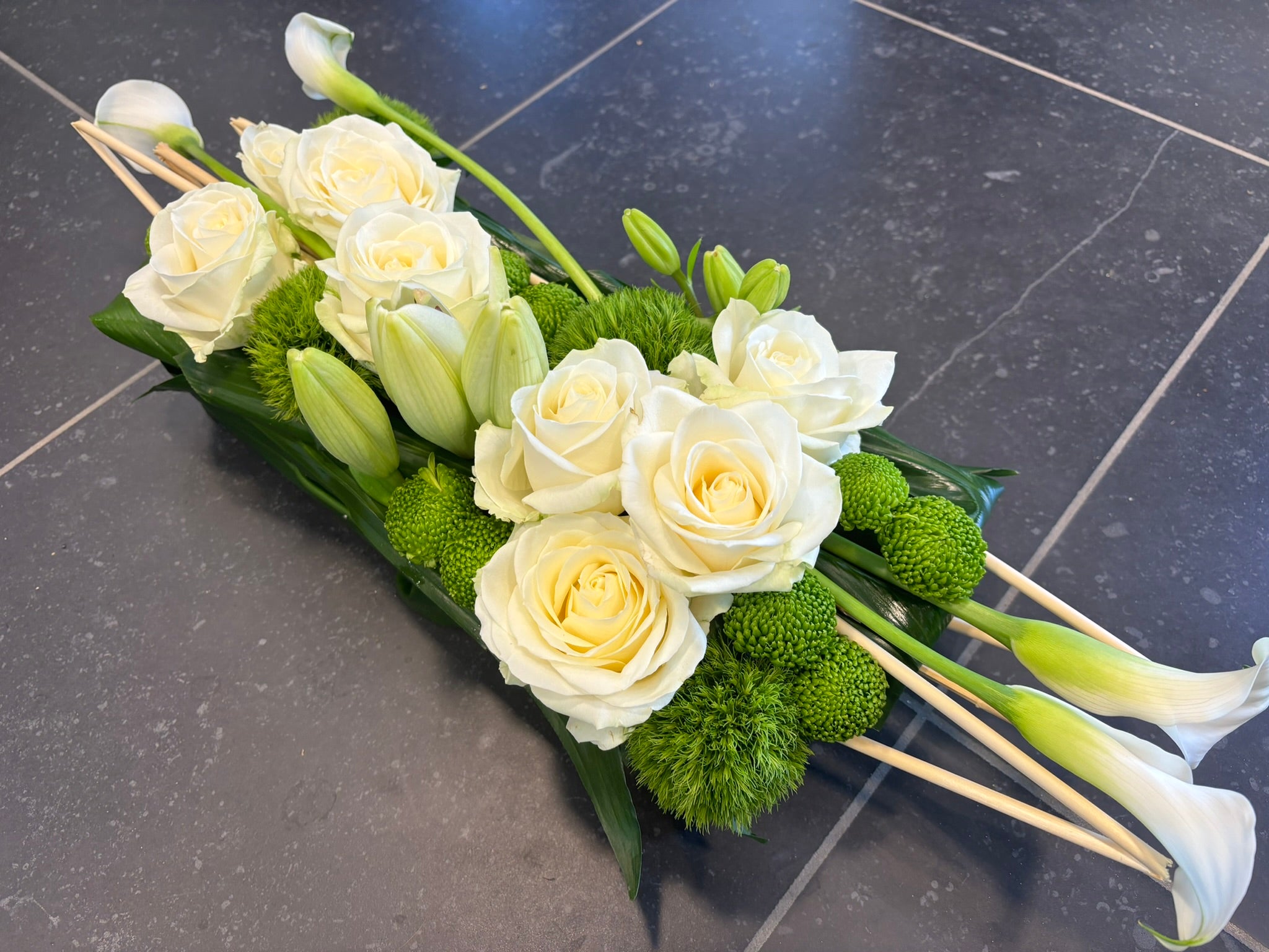 Bloemstuk Line white cool